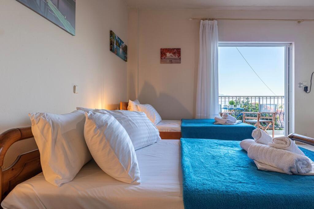 Makarounis Thea Hotel Petalídhion Buitenkant foto
